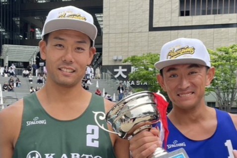 ジャパンビーチバレーボールツアー2025 第2戦 グランドスラムグランフロント大阪大会でアスリート社員池田隼平が優勝。<br>～KABTO beach volleyball project～